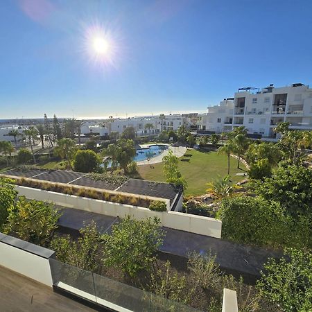 Nice 2 Bedroom Bali Apartment With Sea Views Torrevieja Luaran gambar