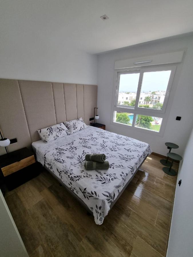 Nice 2 Bedroom Bali Apartment With Sea Views Torrevieja Luaran gambar