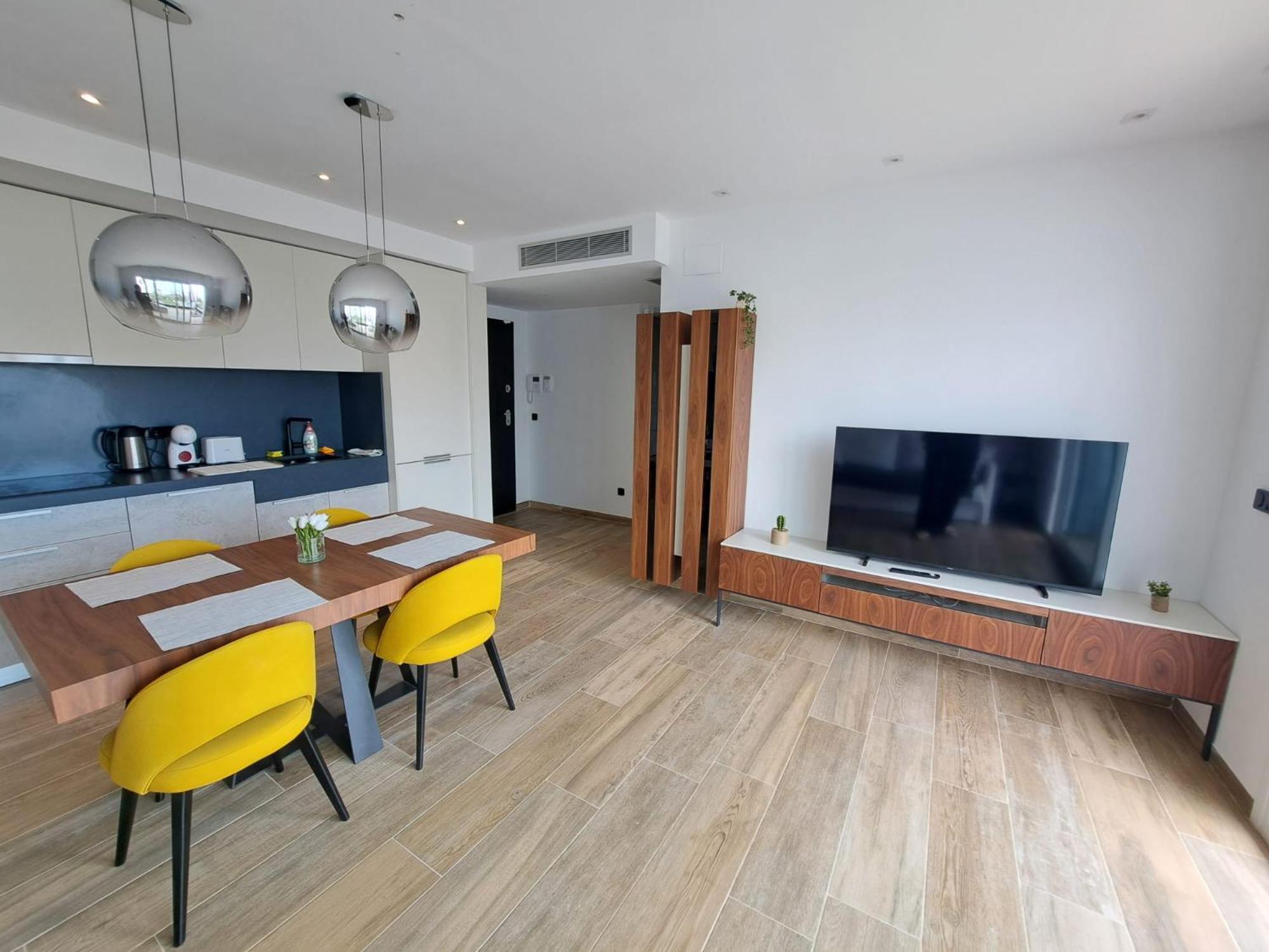 Nice 2 Bedroom Bali Apartment With Sea Views Torrevieja Luaran gambar