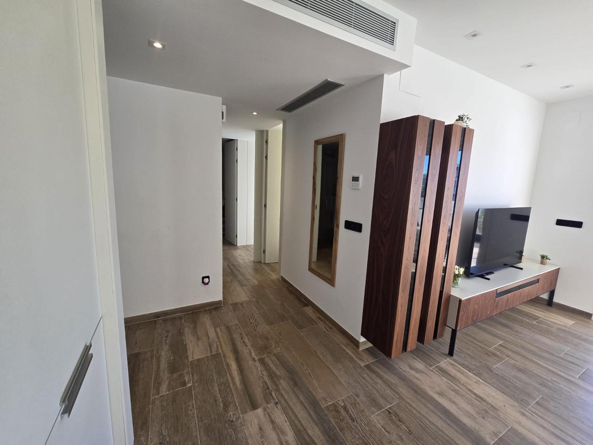 Nice 2 Bedroom Bali Apartment With Sea Views Torrevieja Luaran gambar